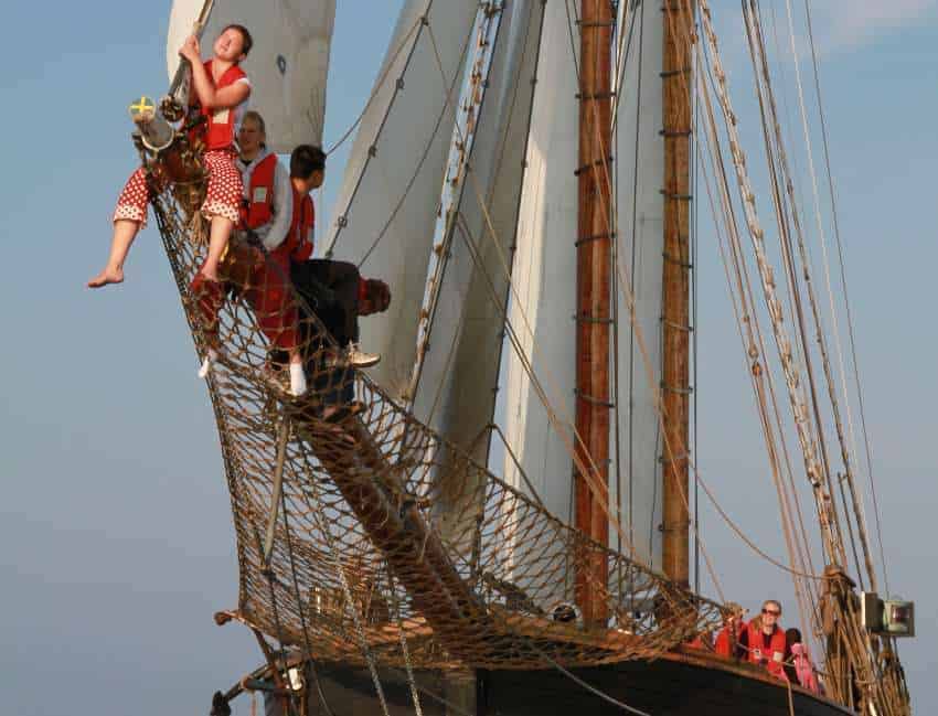 soligt på peket segelfartyget ellen kollo